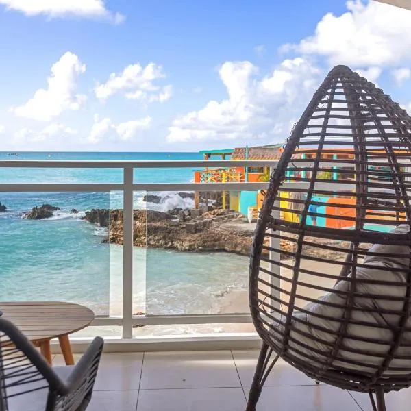 Maho Beach 1BR Getaway with Beach Access, hotelli kohteessa Maho Reef