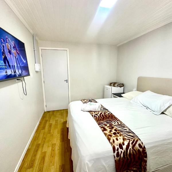 Suíte Quarto 3km de Florianópolis