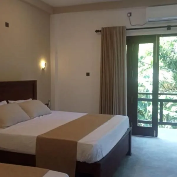 Opara Palace, hotel in Weligama