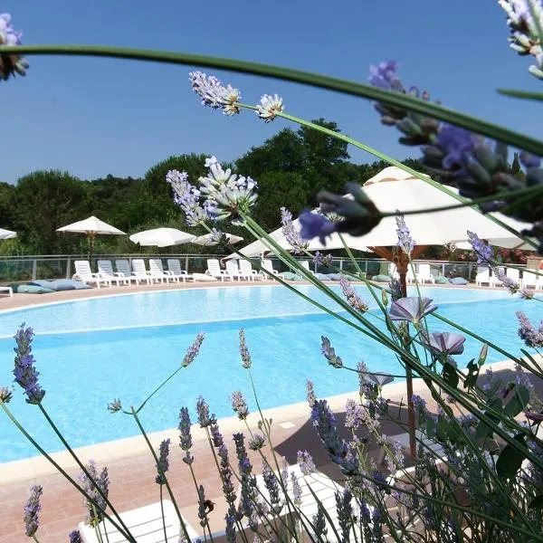 Il Borgo Centro Vacanze, hotel v destinaci Guardistallo