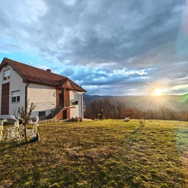 Dušanovac โรงแรมในRaška