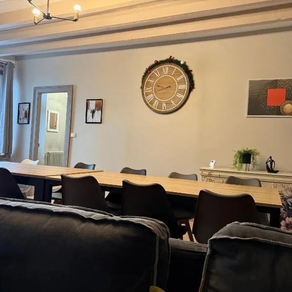 Charmante Maison, hotel in Cherbourg en Cotentin