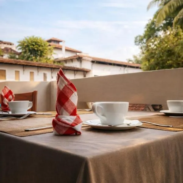 Lucky Prince Villa & Ayurveda Wellness, hotel in Aluthgama