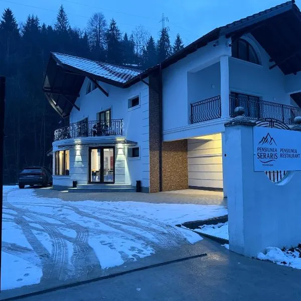 Pensiunea Seraris, hotel em Voineasa