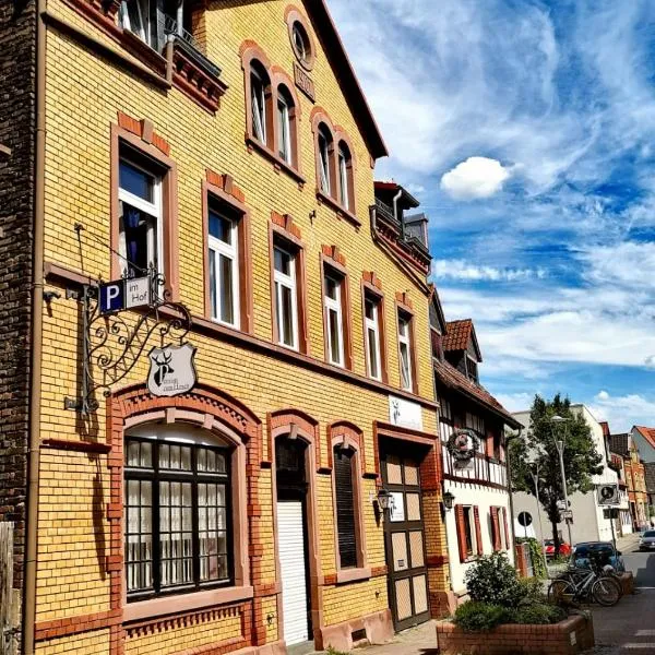 Hotel-Pension zum Hirsch、ハッタースハイムのホテル
