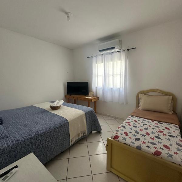 Casinha a 100 metros da praia