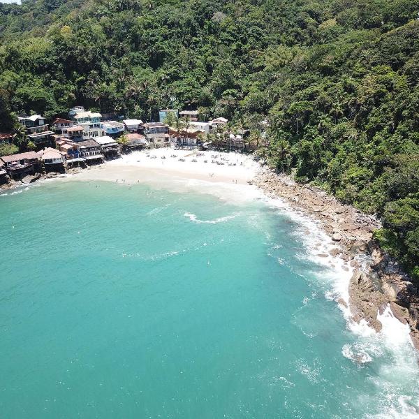10 passos da Praia • Durma ao som do Mar