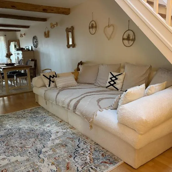 Petit cocon à 5 min de Sedan、スダンのホテル