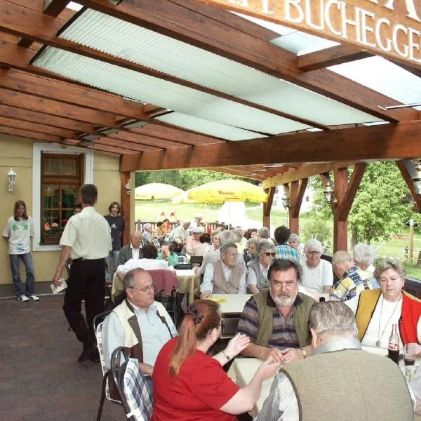Gästezimmer Buchegger, hotel v destinaci Krumbach Markt