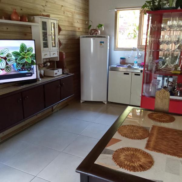 Casa dos fundos com estacionamento - Foto 4