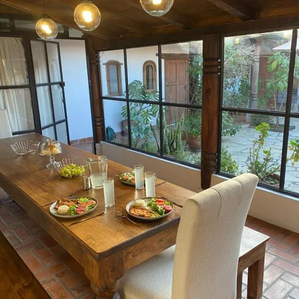Arles ByB Cafe, khách sạn ở San Cristóbal de Las Casas