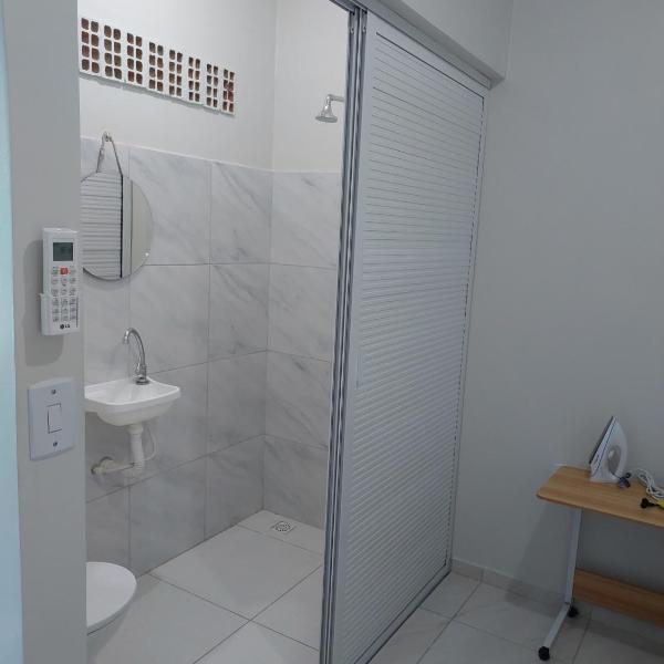 Seis Quarto Hospedaria - Suíte Com Ar ou Ventilador - Self Checkin - Centro - Foto 3