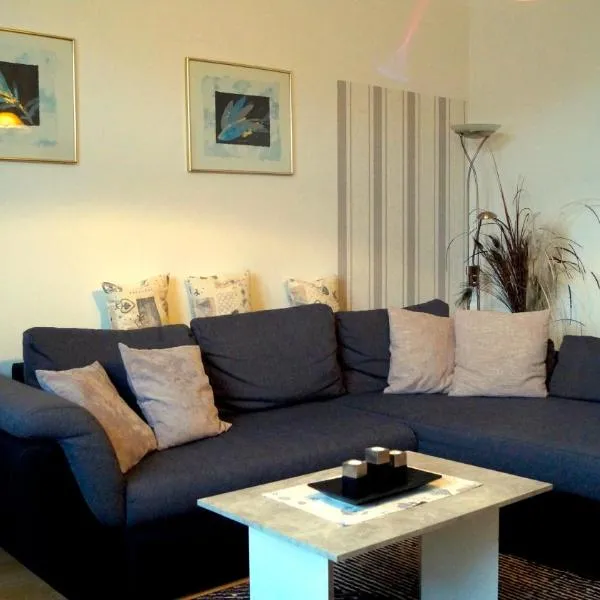 Apartment 24 modern & gemütlich, hotel din Dessau