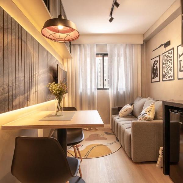 Apartamento novo e completo com garagem, no centro de Curitiba