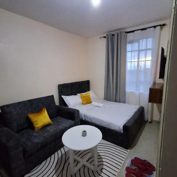 Machakos Town Studios, מלון בMasaku