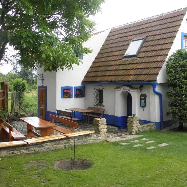 Penzion U Štěpána, hotel di Lužice