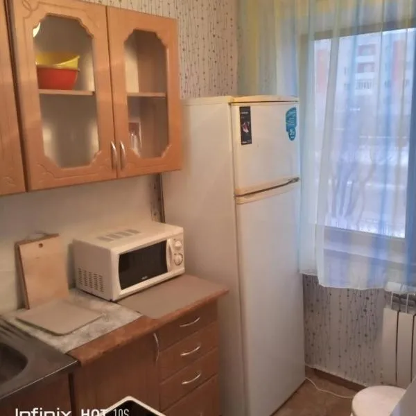 1 комнатная квартира, hótel í Zhezqazghan