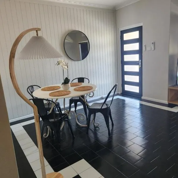 Kindred Studio Apartments, hotel in Leeton