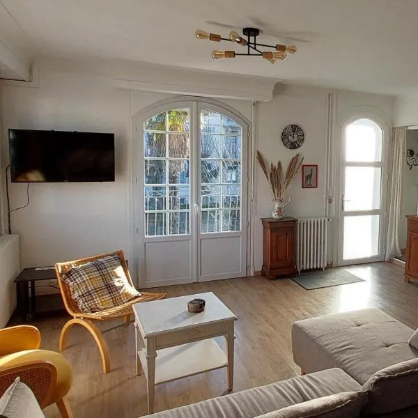 T3 indépendant Villa Heas，位于阿热莱斯加佐斯特的酒店