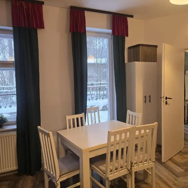 Apartament HARMONIA ALCHEMIKA 2 łazienki SKI BUS, hotel in Duszniki Zdrój