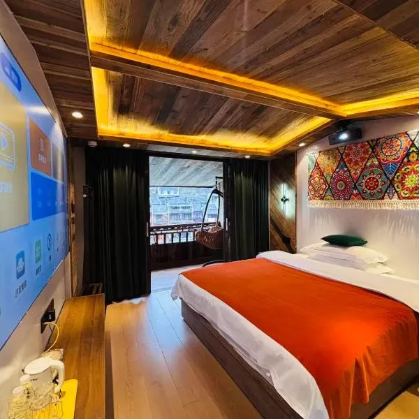 Fenghuang Ancient Town Fuyuan Riverside Homestay, hotel in Fenghuang