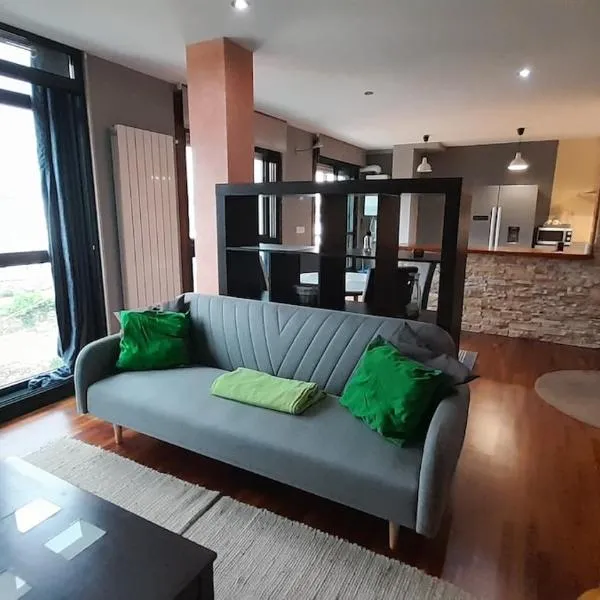 Ameli House By PECA, hotel em Silleda