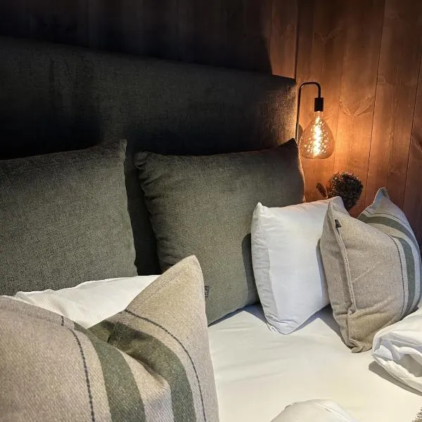 Fjelleventyret gårdsovernatting, hotel in Skjåk