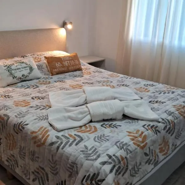 Departamento Tunuyan, hotel en Monte Hermoso