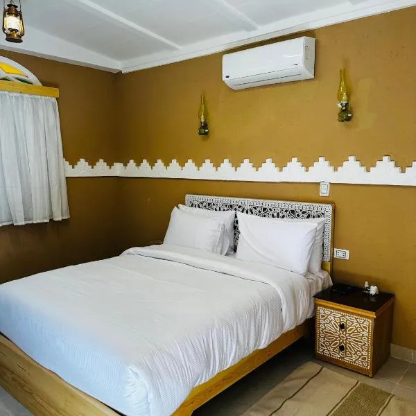 Happy Oasis Hotel, отель в Сиве