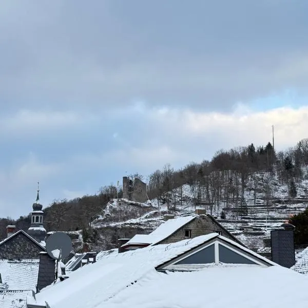 Hotel Alt Montjoie, ξενοδοχείο στο Μονσάου