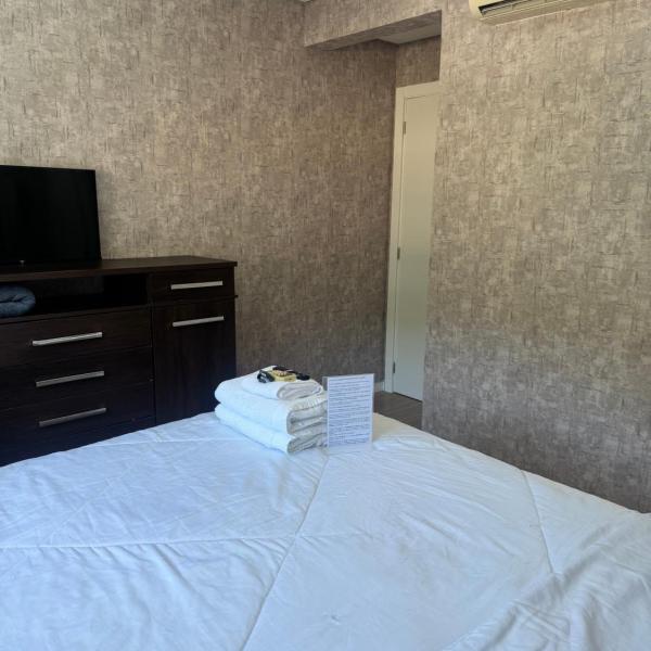 Suítes De Pádua - Quartos com banheiro privativo em casa ampla e completa em Santo Antônio de Lisboa - Florianópolis - SC - BR - Foto 3