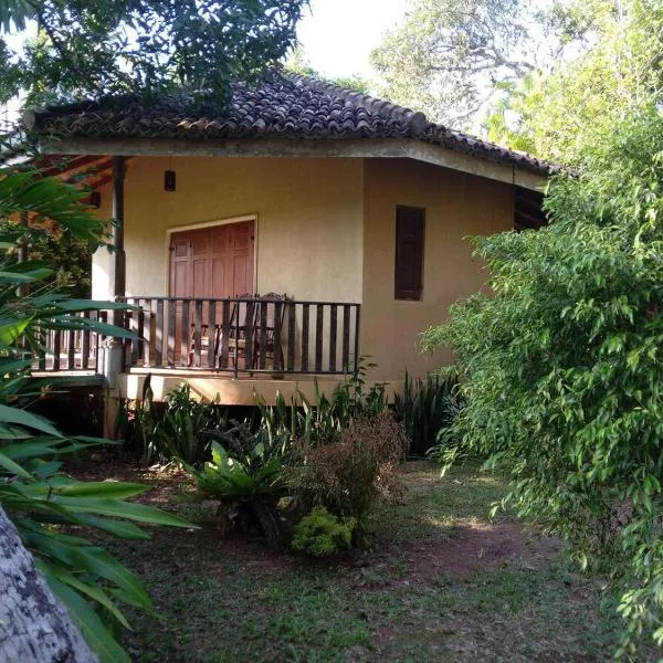 Guruwaththa Eco Lodge, hotel a Hikkaduwa