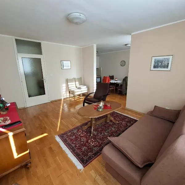 Apartment Borac - Free Parking, Balcony, Stunning View, hotel v Travniku