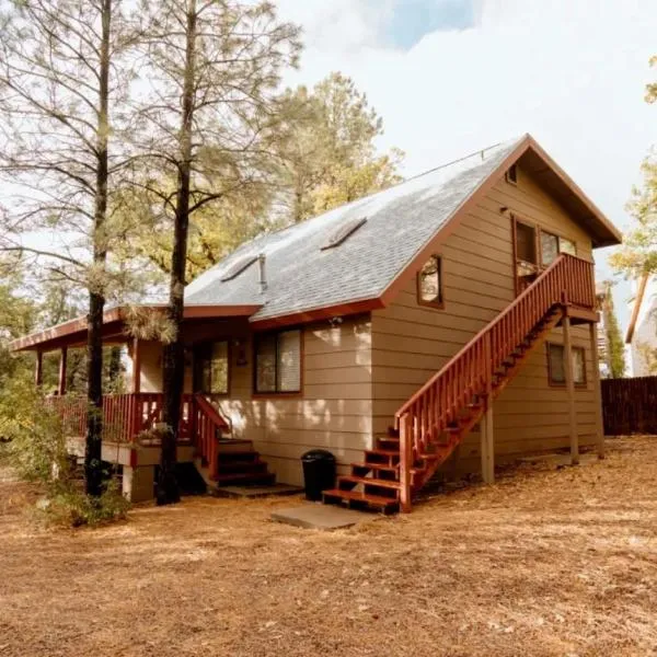 Northwoods Cabins, hotel in Pinetop-Lakeside