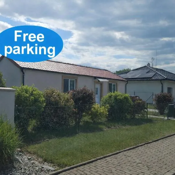 Olšany Home - útulný privátní domek se zahradou a parkováním u Olomouce - private house with garden and parking near Olomouc, hotel i Olšany
