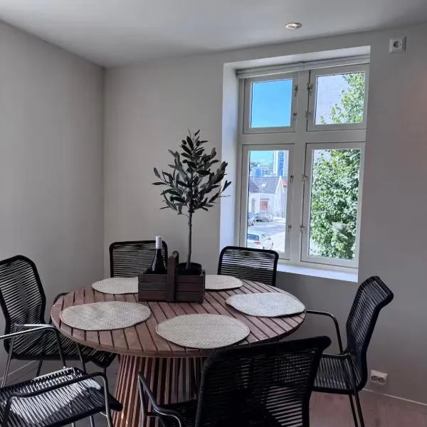 A Place To Stay Stavanger - free parking, hotel u gradu Stavanger