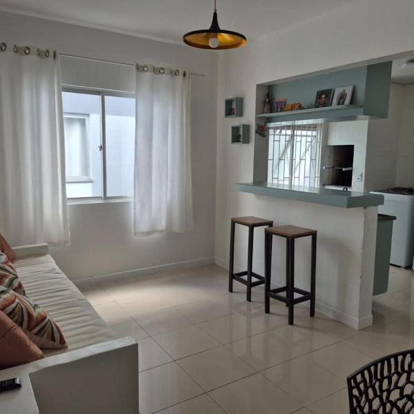 Apto moderno 1 dorm a 300m da praia