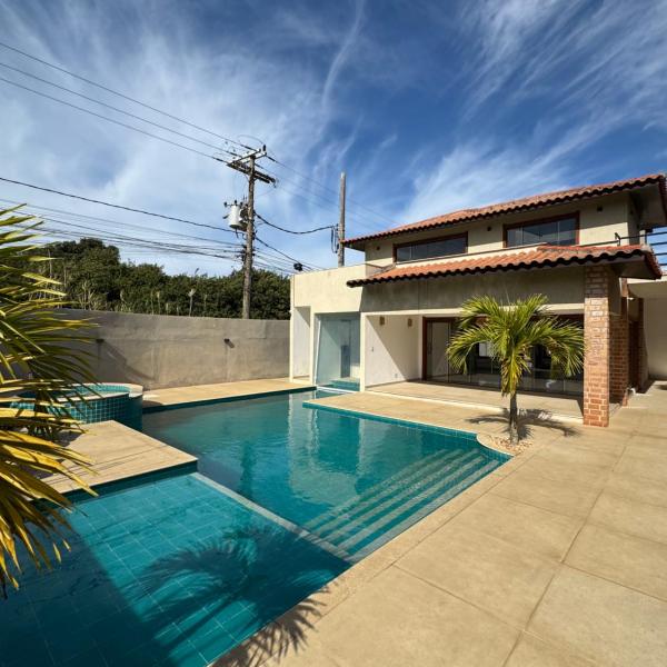 Casa Formosa - 4 suítes - praia e piscina em condomínio