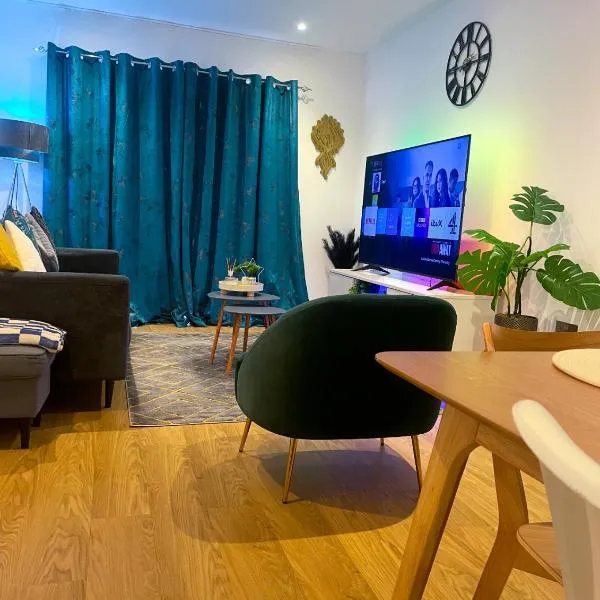 Maison Blanc The Stylish & Cozy 1bed apartment in City centre, hotel i Birmingham