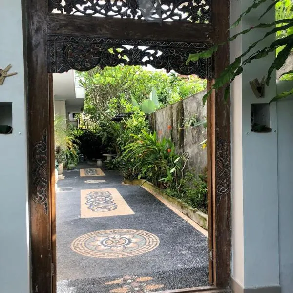 Laksmi Guest House, hotel di Canggu
