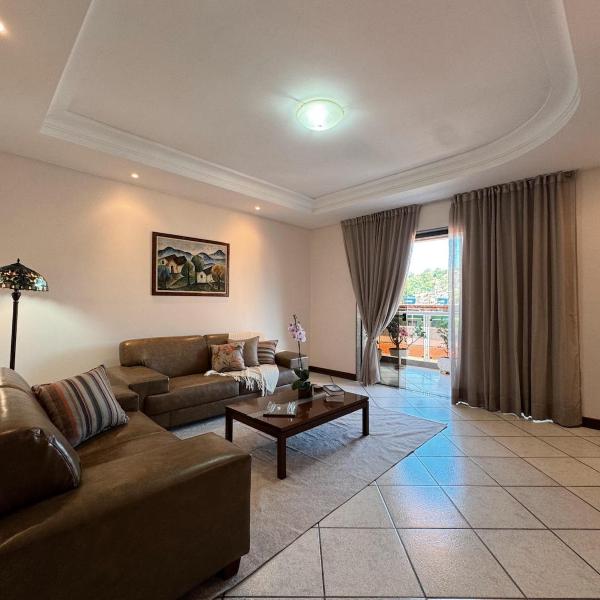 Apartamento amplo, 3 quartos, ar-condicionado, Wi-Fi, garagem