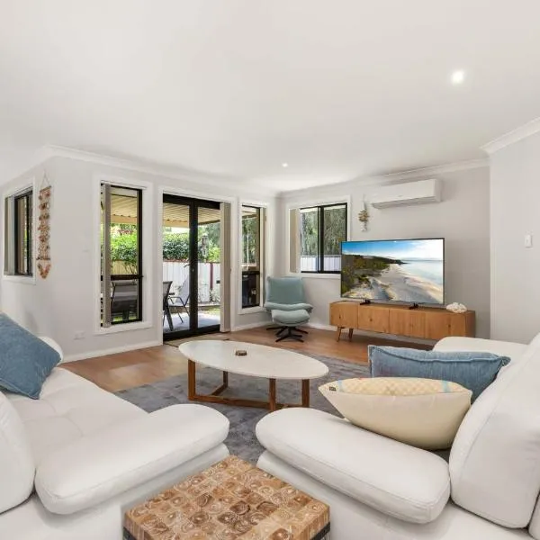 White Sands Villa by Experience Jervis Bay, Hotel in Huskisson