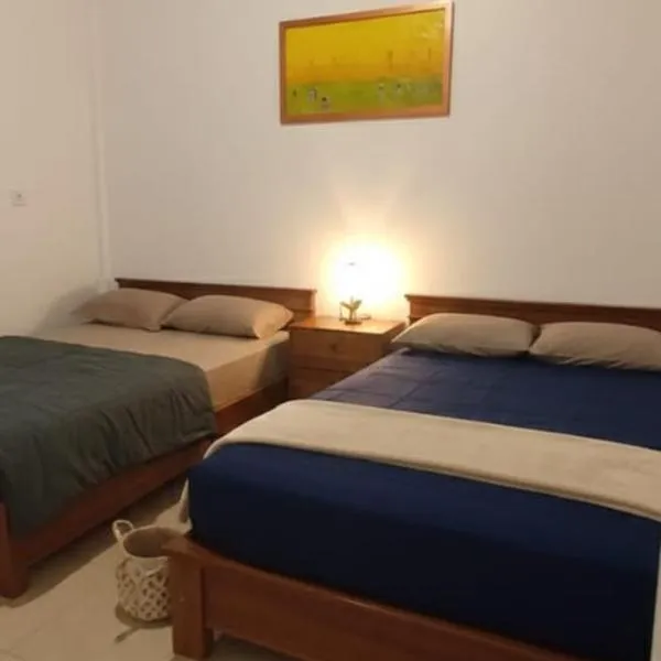 White Guest House, hotel in Sekongkang