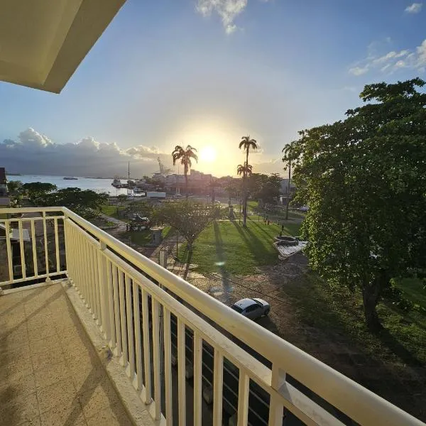 L'Echappée Créole Place de la Victoire, hotel en Pointe-à-Pitre