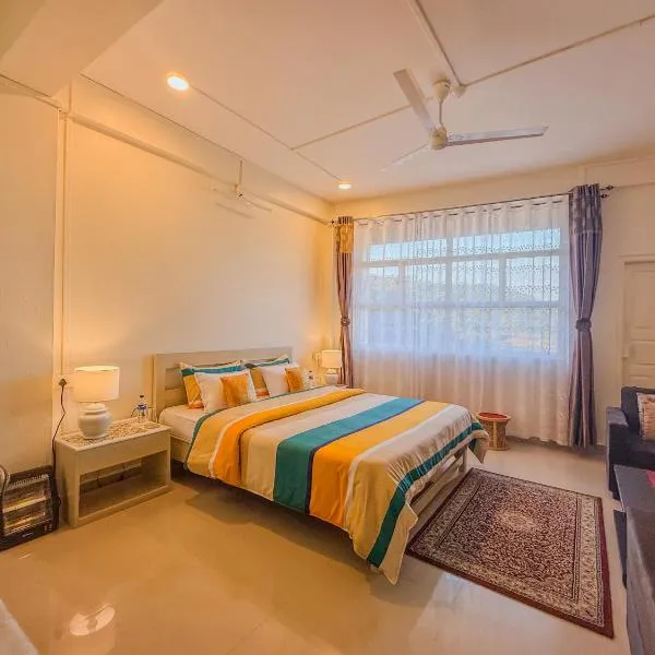Travel Hill Homestay, khách sạn ở Jowai