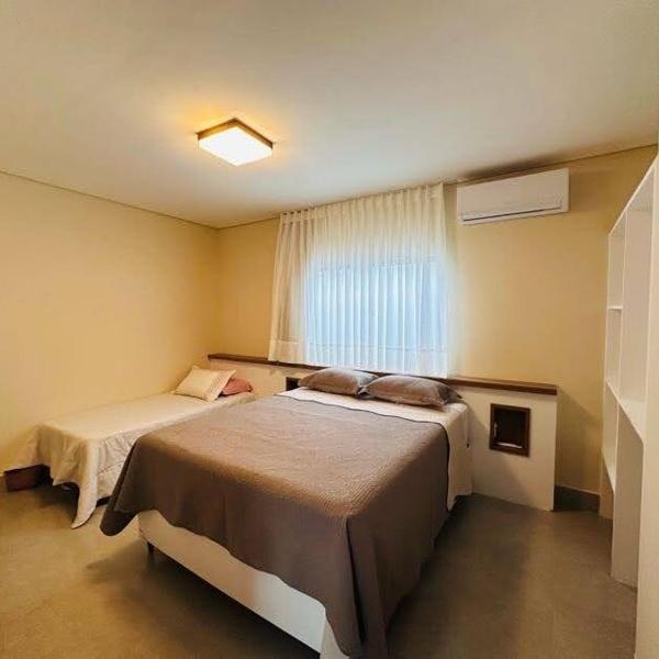 Casa espaçosa, praia, piscina e churrasqueira - Foto 2