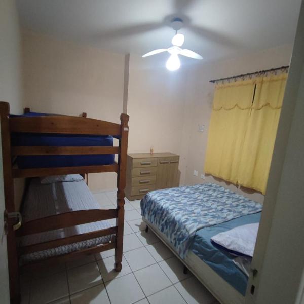 Apartamento cidade ocian 50 metros da praia - Foto 2