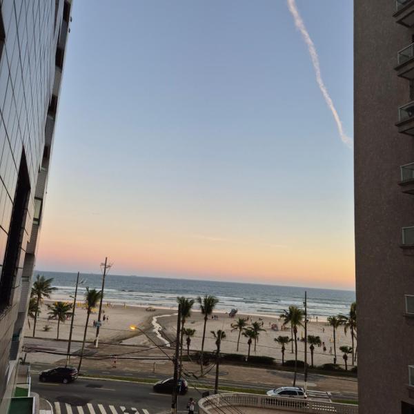 Apartamento cidade ocian 50 metros da praia