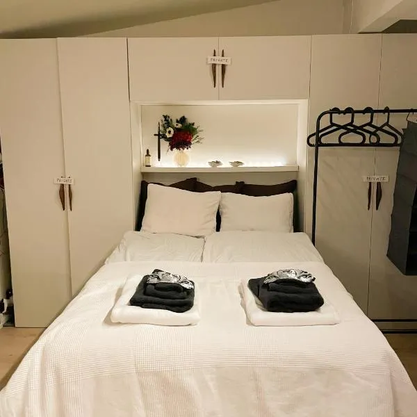 Cozy studio apartment, hotel i Oslo