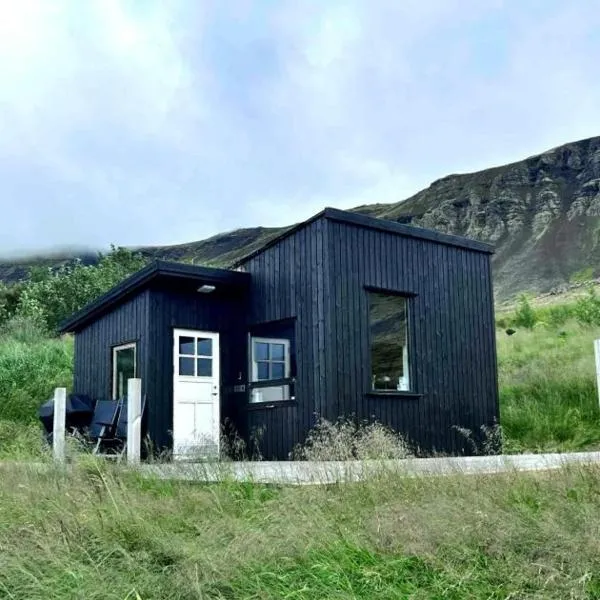 Lake cottage with excellent view โรงแรมในอากราเนส